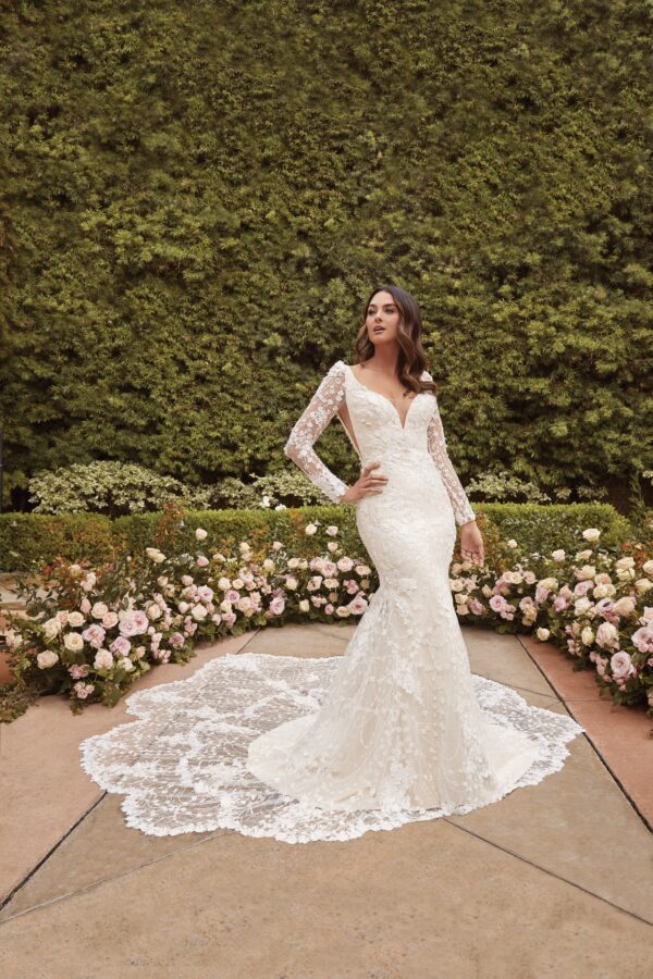 2476 Lauren Front
