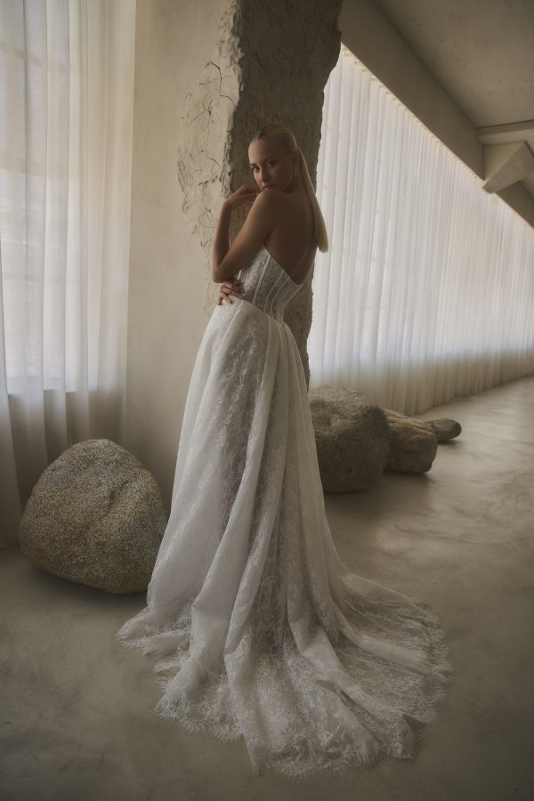 2638 Bennet Back Strapless
