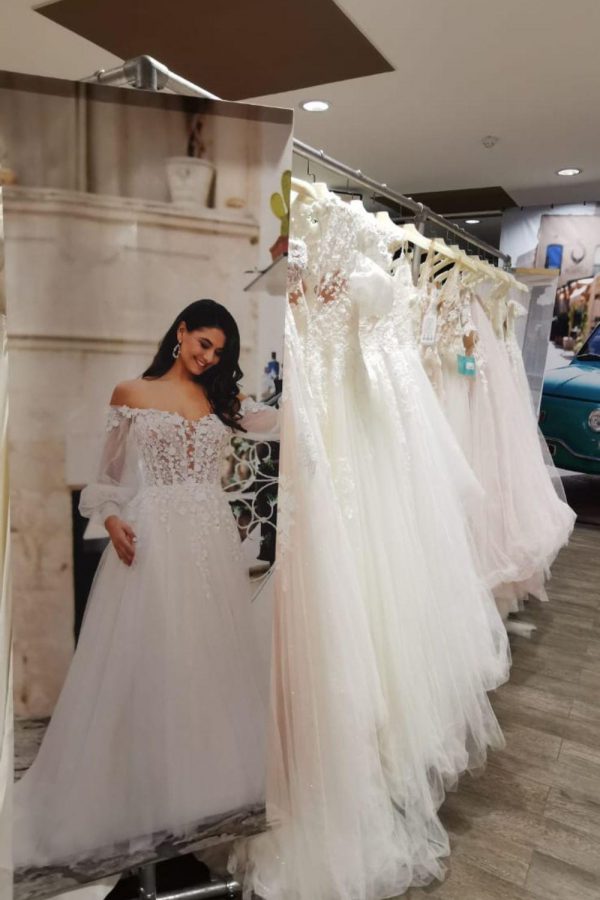 Bridal tour 15